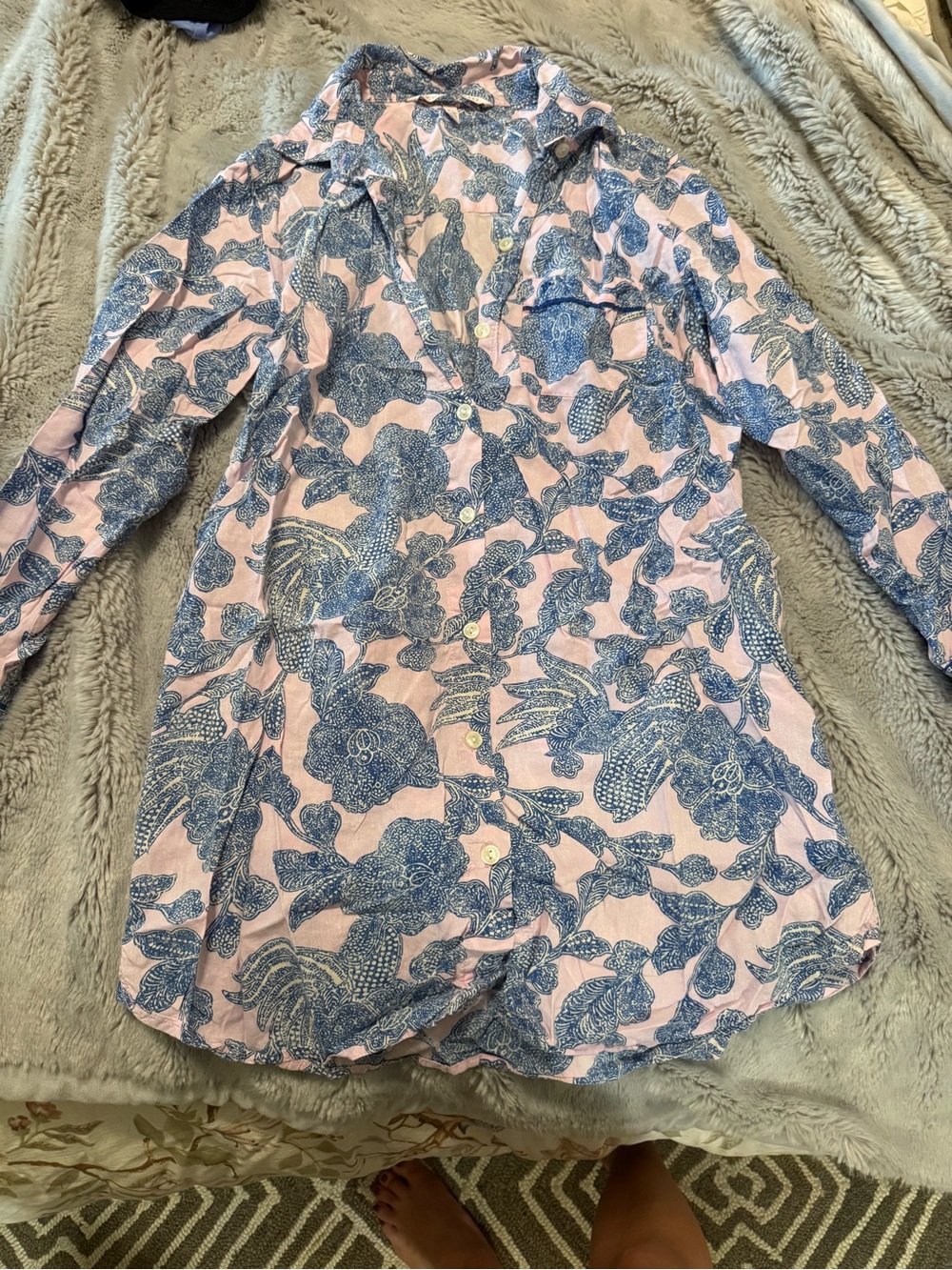 Victoria's Secret Pink and Blue Floral Button-Front Sleep Shirt